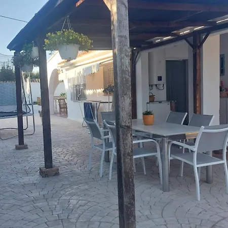 Mi Pequeno Gran Hogar Holiday home Torre de Baba